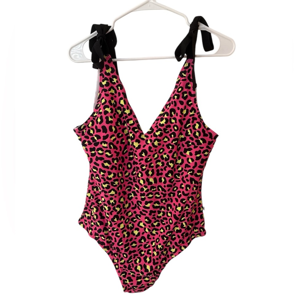 Posh Peanut Calista (Mom) One-piece Bathing Suit
Pink and black leopard 
NWT